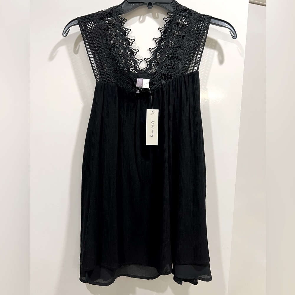 New with tags! Francesca’s lace sleeveless top!